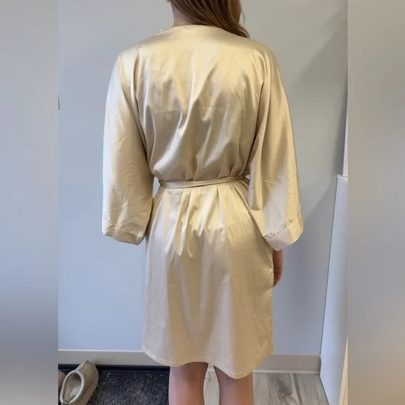 Sioro Silk Robe - Picture 2 of 4